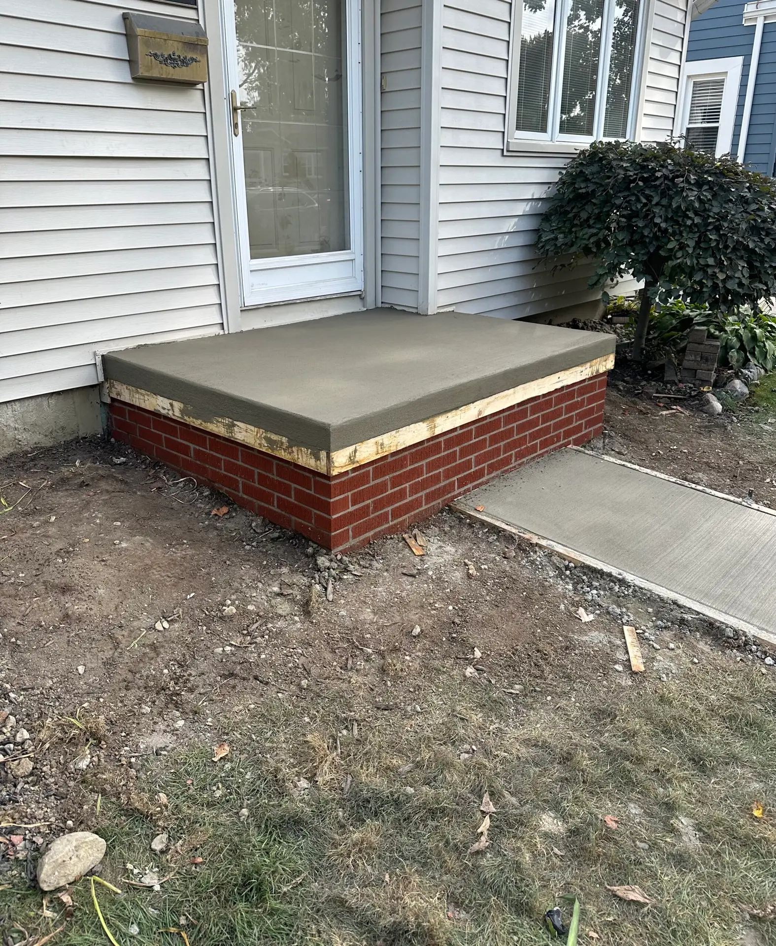 9D26F417-8E11-413C-83A1-2091BB02E3EE